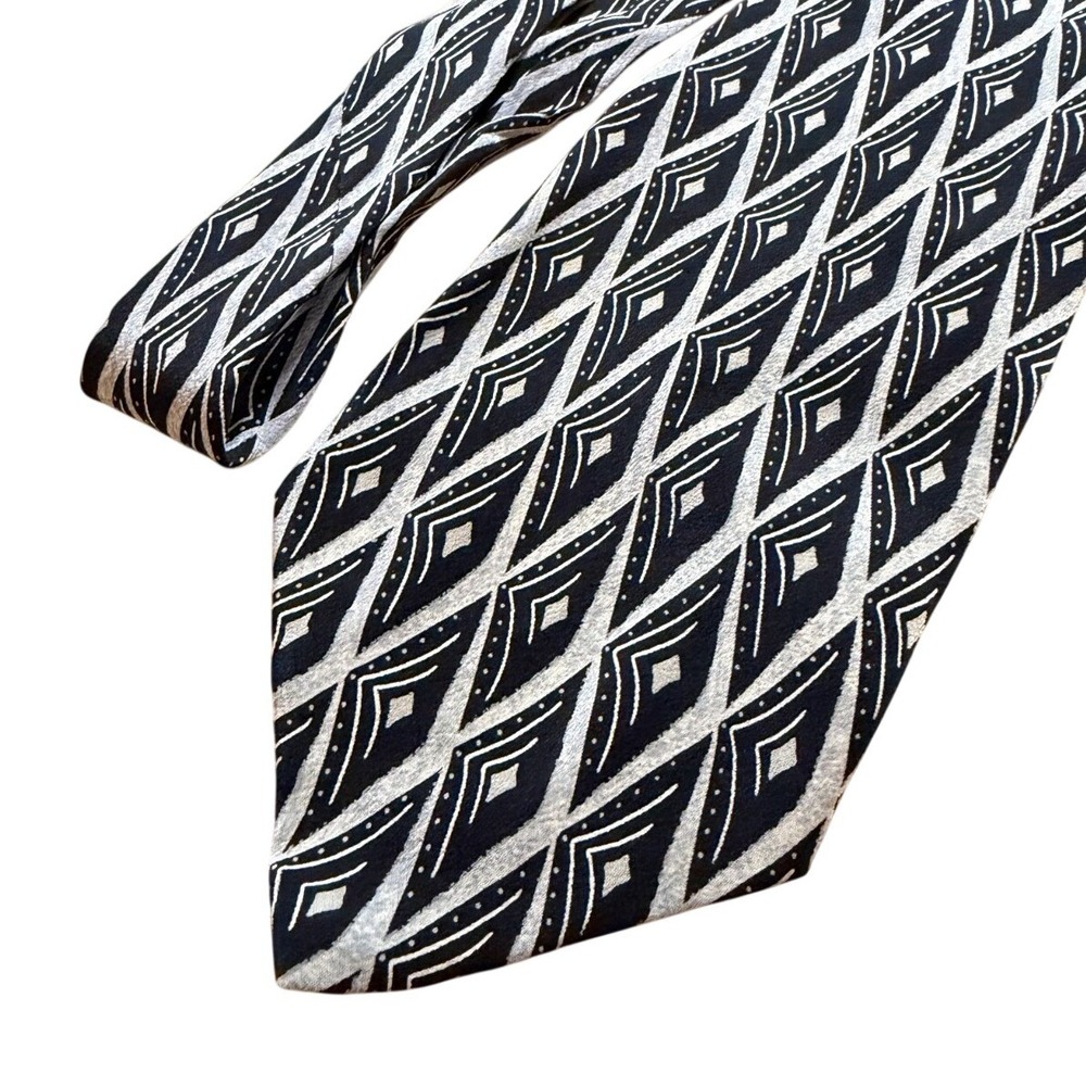 Austin Grey Silk Necktie Black Silver Geometric Diamond‎ Pattern Made in Italy
